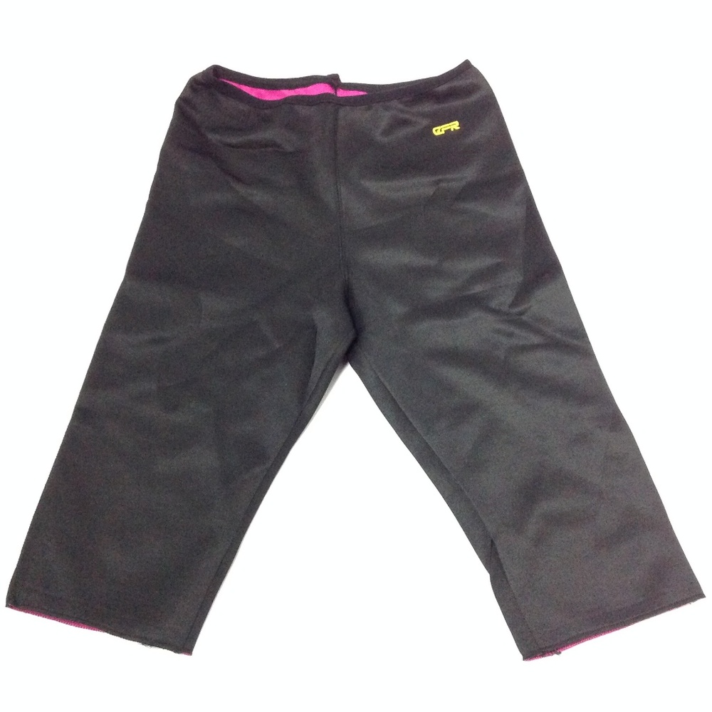 CFR Women's Black Capri Pants Size M